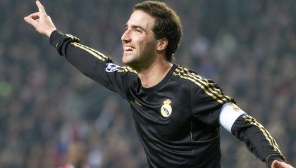 爱游戏内容中心-尤文图斯客场胜出，继续保持不败，尤文图斯下场比赛